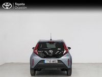 Usado Toyota Aygo X Play 72 CV (52 kW) 2024 Gris / plata SUV