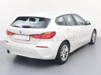 Usado BMW 118 140 CV (102 kW) 2020 Blanco Berlina