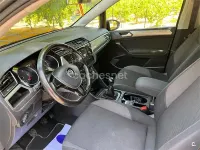 Usado VW Touran Edition 115 CV (84 kW) 2018 Gris / plata Monovolumen