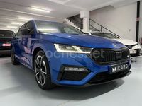 Usado Skoda Octavia RS 245 CV (180 kW) 2021 Azul Familiar