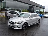 Usado Mercedes CLA200 Shooting Brake 136 CV (100 kW) 2016 Gris / plata Familiar