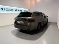 Usado Toyota Avensis Advance 143 CV (105 kW) 2015 Gris Familiar