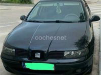 Usado Seat Leon Stella 90 CV (66 kW) 2004 Negro Utilitario