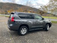 Usado Toyota Land Cruiser 177 CV (130 kW) 2018 Gris / plata SUV