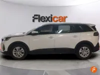 Usado Peugeot 5008 Active 131 CV (96 kW) 2021 Blanco SUV