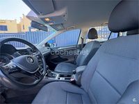 Usado VW Golf VII Advance 115 CV (84 kW) 2017 Gris / plata Berlina
