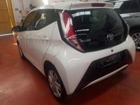 Usado Toyota Aygo X-play 72 CV (52 kW) 2018 Blanco Utilitario