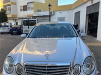Usado Mercedes E320 Elegance 224 CV (164 kW) 2007 Gris / plata Berlina