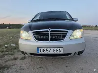 Usado SsangYong Rodius 165 CV (121 kW) 2009 Gris / plata Monovolumen