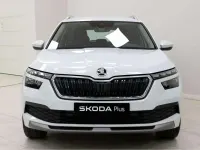 Usado Skoda Kamiq Ambition 95 CV (69 kW) 2022 Blanco SUV