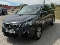 Usado Peugeot 3008 Active 130 CV (95 kW) 2017 Azul SUV