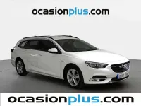 Usado Opel Insignia Selective 136 CV (100 kW) 2018 Blanco Familiar