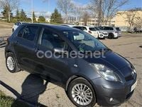 Usado Toyota Yaris 101 CV (74 kW) 2009 Gris / plata Berlina