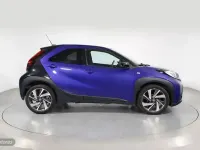 Usado Toyota Aygo X Edition 72 CV (52 kW) 2022 Azul SUV