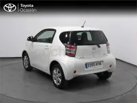 Usado Toyota iQ 68 CV (50 kW) 2014 Negro Utilitario
