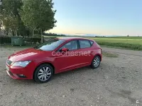 Begagnad Seat Leon Reference 105 HK (77 kW) 2013 Röd Sedan