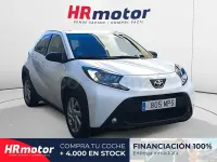 Usado Toyota Aygo X Play 72 CV (52 kW) 2024 Blanco SUV
