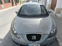 Usado Seat Leon Sport 105 CV (77 kW) 2007 Gris / plata Utilitario