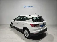 Usado Seat Arona Style Plus 110 CV (80 kW) 2022 Blanco SUV