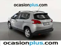 Usado Peugeot 2008 Active 110 CV (80 kW) 2015 Gris SUV