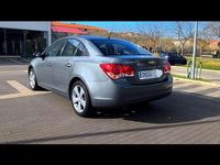 Usado Chevrolet Cruze LT 141 CV (103 kW) 2010 Gris Utilitario