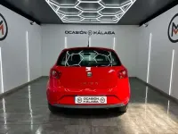 Usado Seat Ibiza Reference 70 CV (51 kW) 2012 Rojo Berlina