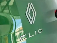 Nuevo Renault Clio V Evolution 115 CV (84 kW) 2026 Verde Berlina