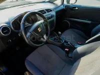 Usado Seat Leon 90 CV (66 kW) 2009 Negro Utilitario
