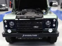 Używany Land Rover Defender 122 KM (89 kW) 2014 Zielony Kombi