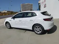 Usado Renault Mégane IV Intens 100 CV (73 kW) 2017 Blanco Berlina