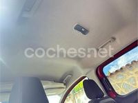 Usado Ford Tourneo Courier Titanium 100 CV (73 kW) 2017 Rojo Monovolumen