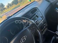 Käytetty Hyundai i20 90 HP (66 kW) 2017 Valkoinen Sedan