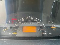 Usado Mercedes Viano 150 CV (110 kW) 2004 Gris / plata Monovolumen