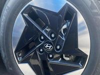 Usado Hyundai Kona 111 kW (151 CV) 2025 Gris ecotronic SUV