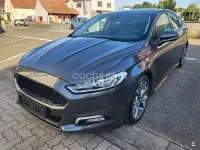Usado Ford Mondeo ST-Line 180 CV (132 kW) 2017 Gris / plata Berlina