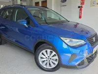 Usado Seat Arona Xperience 110 CV (80 kW) 2022 Azul SUV