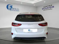 Usado Kia Ceed 120 CV (88 kW) 2023 Blanco Utilitario