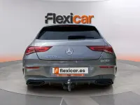 Usado Mercedes CLA200 Shooting Brake 150 CV (110 kW) 2021 Gris Familiar