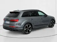 Usado Audi Q7 Ambiente 381 CV (280 kW) 2021 Gris / plata SUV