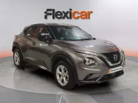 Usado Nissan Juke N-Connecta 114 CV (83 kW) 2022 Gris SUV