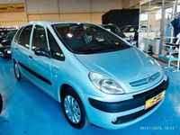 Usado Citroën Xsara Picasso 95 CV (69 kW) 2003 Gris Monovolumen
