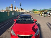 Usado Opel Astra Enjoy 110 CV (80 kW) 2011 Rojo Familiar