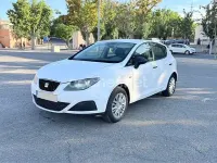 Usado Seat Ibiza 90 CV (66 kW) 2011 Blanco Berlina