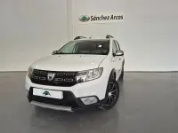 Usado Dacia Sandero Lauréate 90 CV (66 kW) 2017 Blanco Utilitario