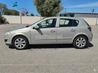 Usado Opel Astra Enjoy 115 CV (84 kW) 2008 Gris / plata Berlina