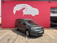 Usado VW Caddy 102 CV (75 kW) 2024 Gris Monovolumen