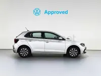Usado VW Polo Life 95 CV (69 kW) 2024 Gris Utilitario