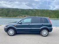 Usado Ford Fusion Ambiente 80 CV (58 kW) 2008 Azul Utilitario