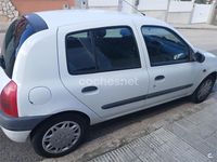 Usado Renault Clio II 60 CV (44 kW) 2000 Blanco Berlina