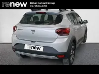 Usado Dacia Sandero Comfort 100 CV (73 kW) 2021 Gris Berlina